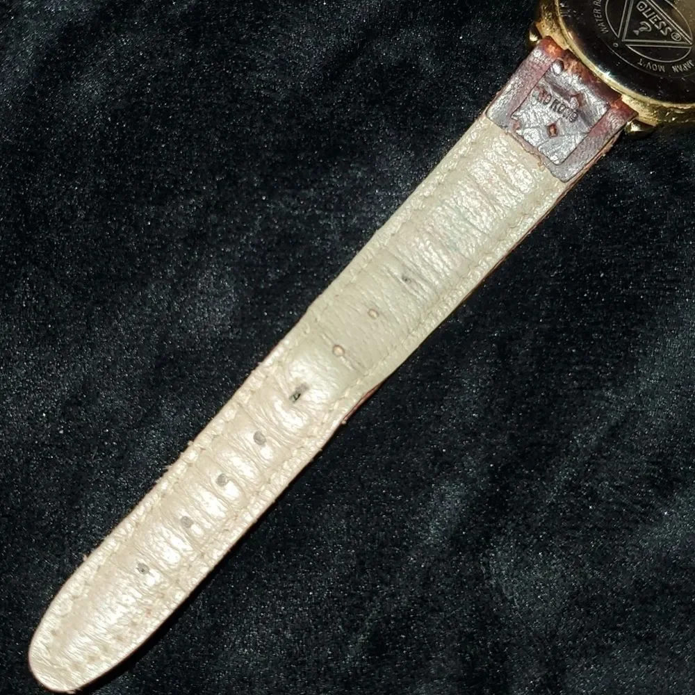 Vintage GUESS 1991 Unisex Art Deco Style Watch Roman Numerals &‎ Dots Dial
